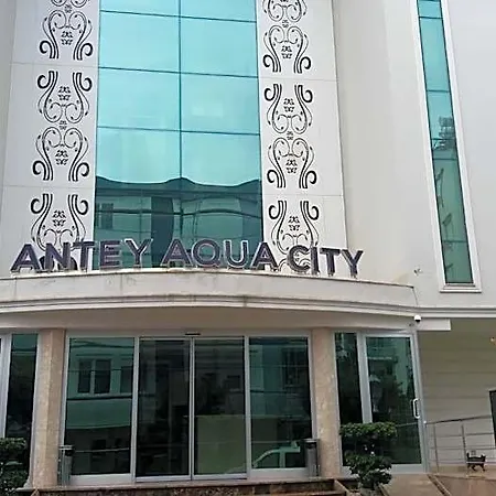 Hotel Aqua 3*
